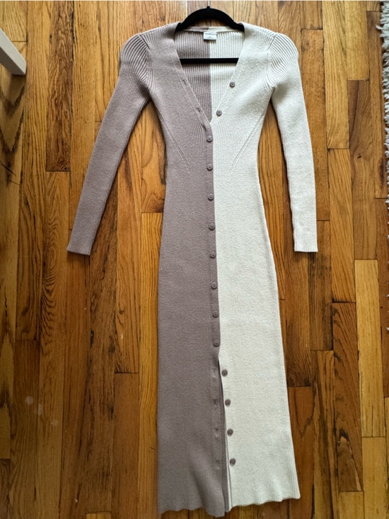 Abercrombie & Fitch Dresses & Skirts - Abercrombie & Fitch White and Gray Long Sleeve Sweater Dress